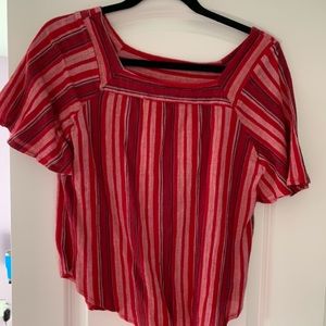 Universal Thread red top
